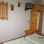 Guest house Kristal 2*